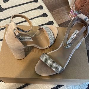 Steve Madden Heels size 6